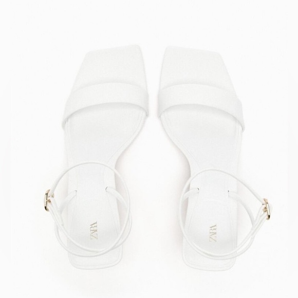 NWT. Zara White Wide Heel Sandals - Picture 4 of 9